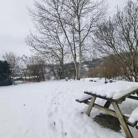 4 Pers Avec Jardin Prive Et Animaux Admis - Fr-1-496-66 Les Salles